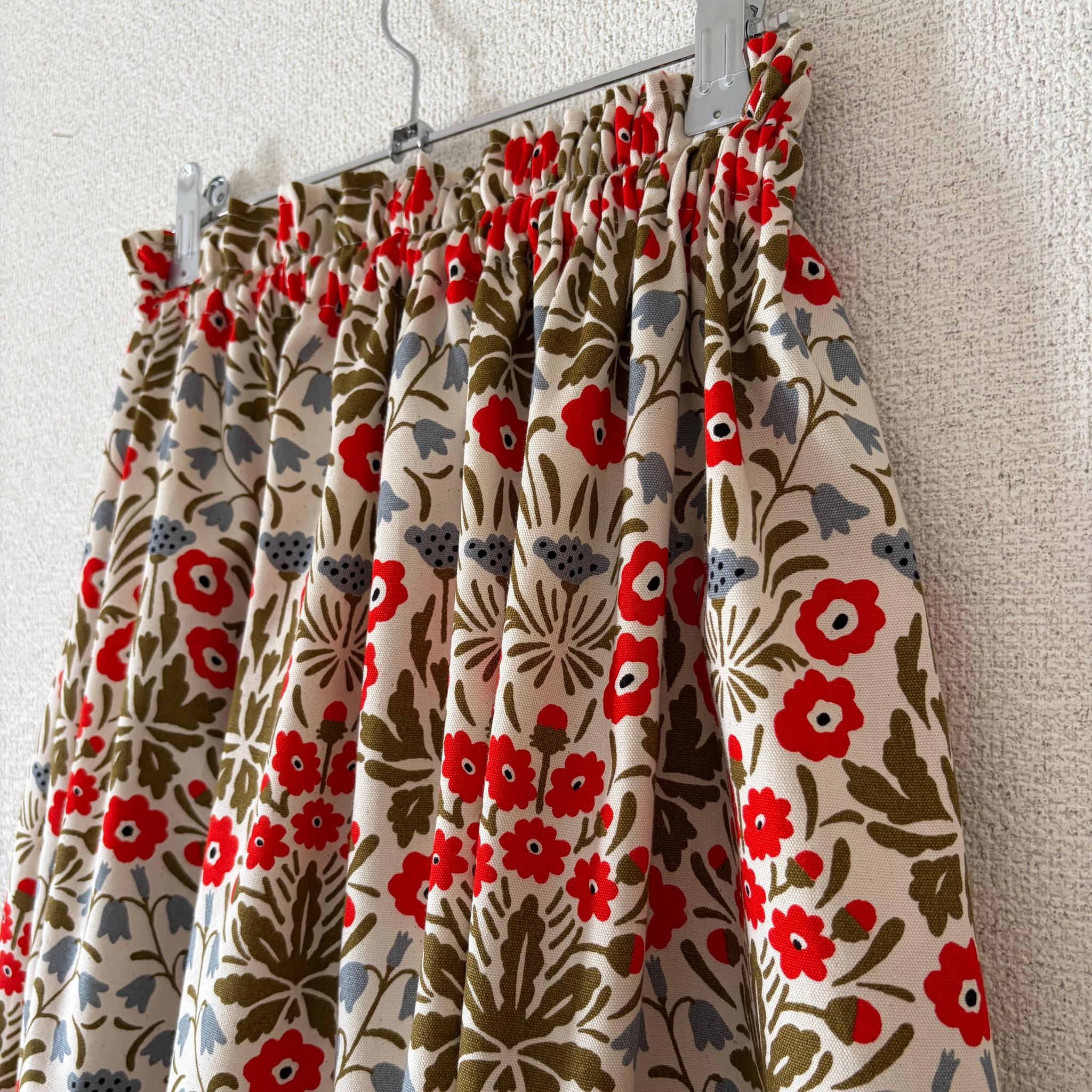 【2026春新作】一年を通して◎大人気ボタニカル柄スカート　キナリ×レッド　ウエスト変更可 | 17枚目