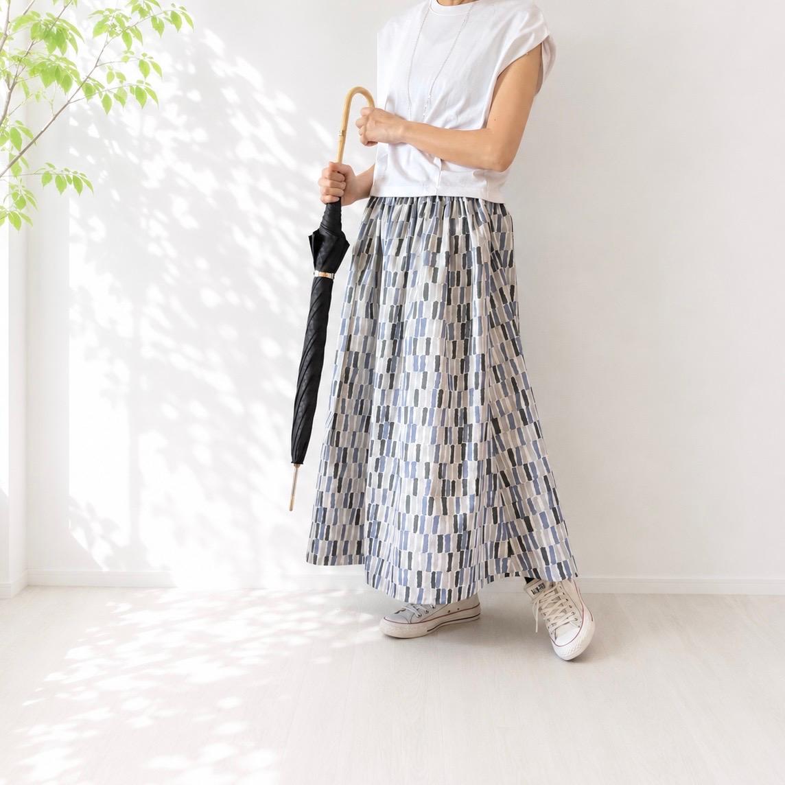 【新作】雨の日も、おしゃれに。水をはじく撥水生地　 グレー 《ウエストすっきりスカート》S〜4Lウエスト無料変更