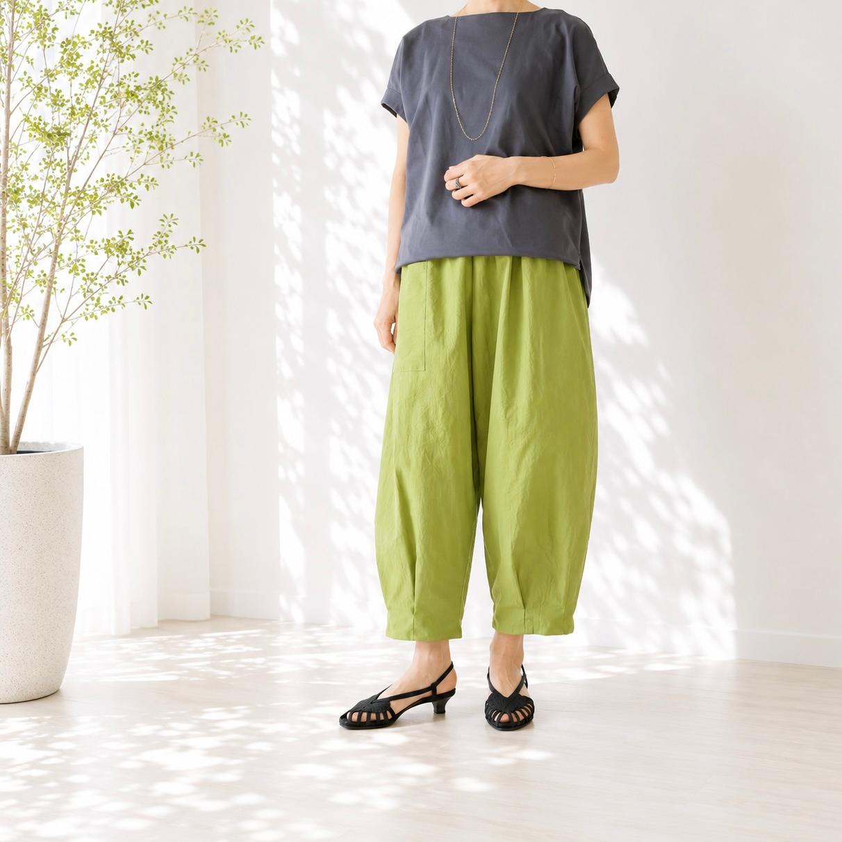 【新作】ゆったりなのにスッキリ見せパンツ♪バルーンパンツ/サーカスパンツ 柔らかシワ加工 グリーン | 13枚目